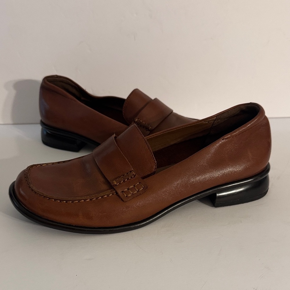 Predictions Brown Genuine Leather Classic Penny Loafers